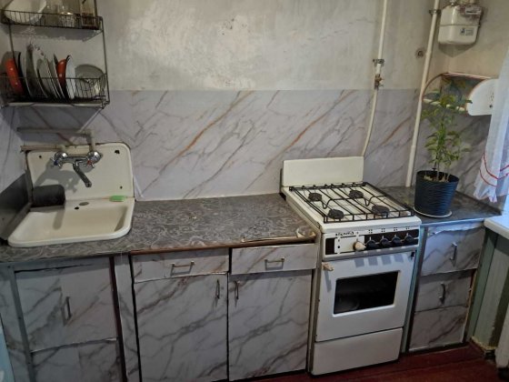 Сдается 2-х к. квартира без ремонта возле Проспекта, ул. Яценко Запоріжжя