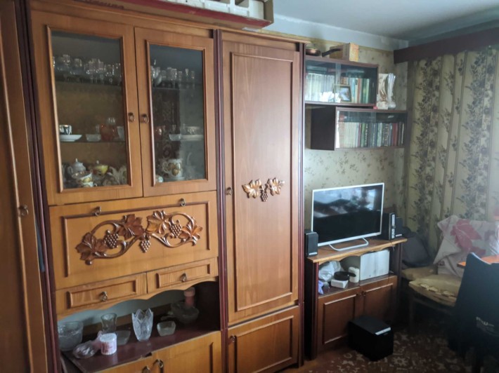 Сдам комнату в 3х комнатной квартире - фото 1