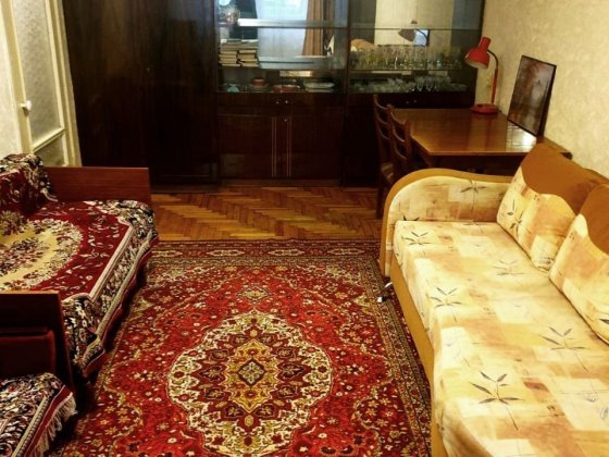 Оренда. 1-кімн. кв. на зупинці "Висотна", 2/5