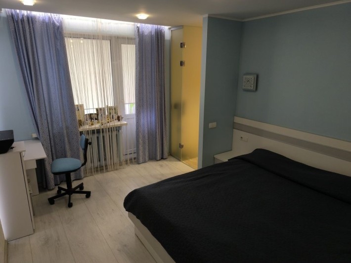 Сдам 2 х комнатную квартиру на Парусе - фото 1