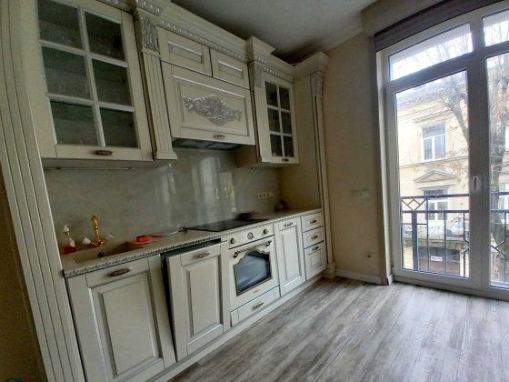 Оренда апартаментів в новобудові в самому центрі вул. М. Скорика Львів