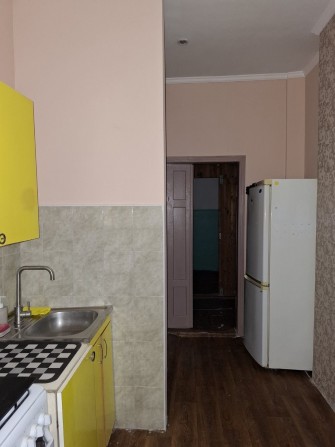 Сдам 1ком. 1/2эт. на пр.Ивана Мазепы(район Варуса), 8000гр. - фото 1