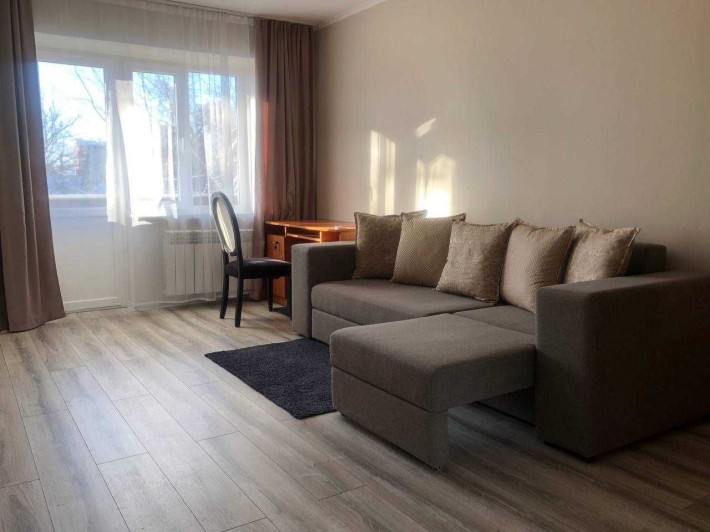 Оренда квартири в районі стадіону Сільмаш - фото 1