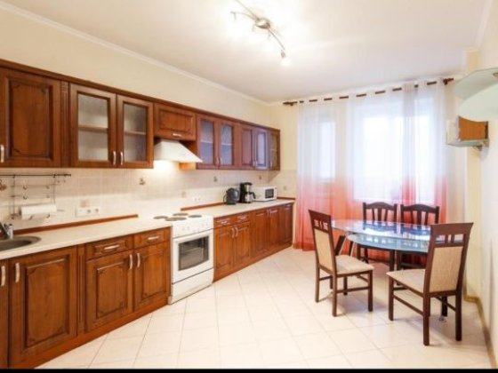 ЖК" Голосеево" ул.Голосеевская 13 м.Демеевская , центр Киев