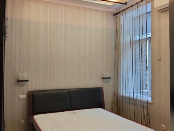 Сдам 1-к квартиру на Воскресенской (Ленина) с индивидуальным отопление