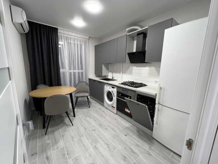 Аренда 1-комнатной квартиры ул. Набережная Победы - фото 1