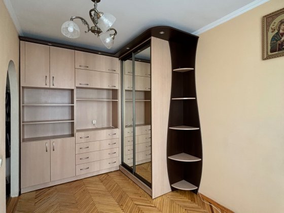 Здається 1-но кімнатна квартира Львов