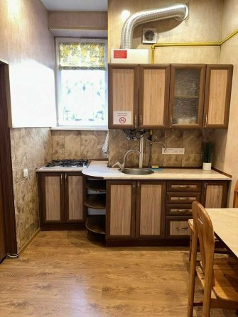 2к Квартира у центральній частині міста - фото 1