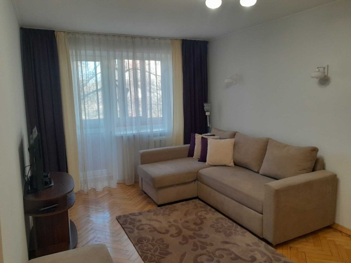 Здається в оренду 2-к квартира на вул. Академіка Лазаренка - фото 1