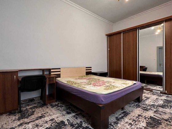 Здається 1-к квартира в центрі на вул. Дорошенка Львов