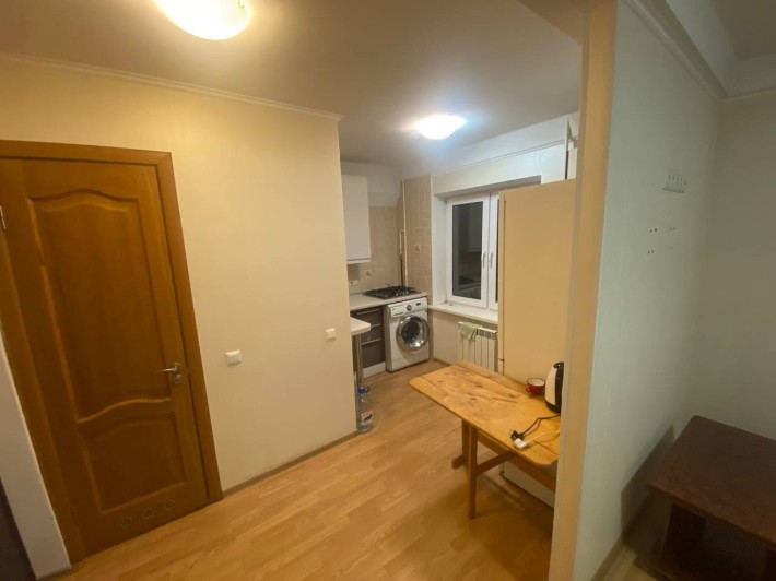 Мілютенка 46, Оренда гостинки!Світло! - фото 1