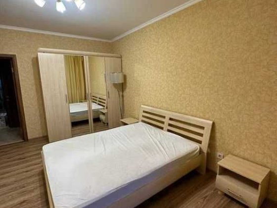 2-кімнатна квартира в р-н м. Позняки Киев