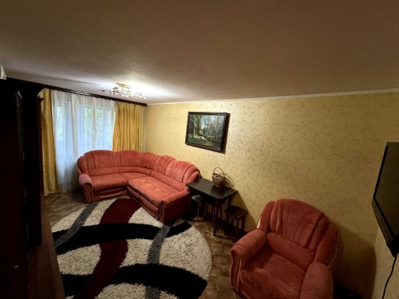 Сдам /3-х комнатную квартиру/проспект Слобожанский /Центр