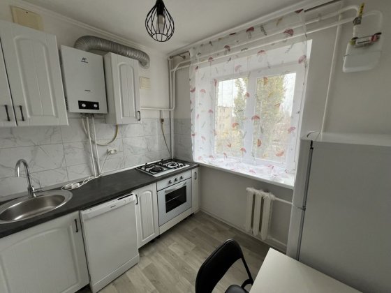 АРЕНДА. 2 квартира. СОЛЯНЫЕ / Школьная Миколаїв