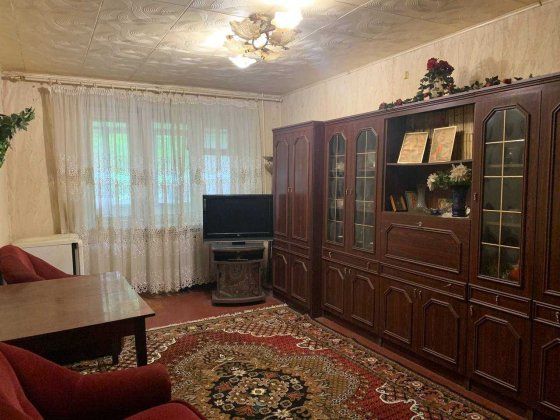 Сдам 2 ком кв в районе Титова на Новокрымской