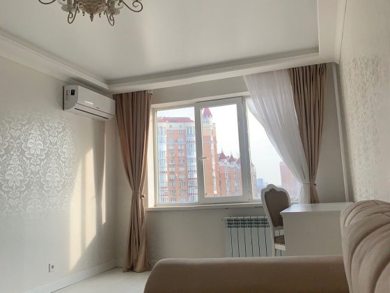 Оренда  1-кімнатноі квартири з видом на озера та Дніпро .Власник. Киев