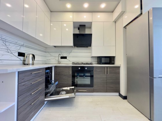 Оренда 1-кімнатної квартири з гардеробом у новобудові ЖК «Plus» Львів