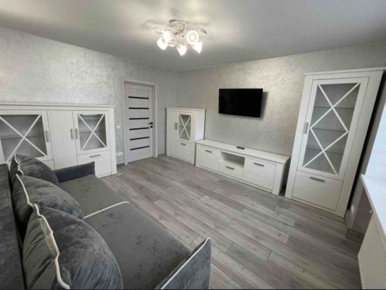 Оренда сучасної  2к кв пр Чорновола