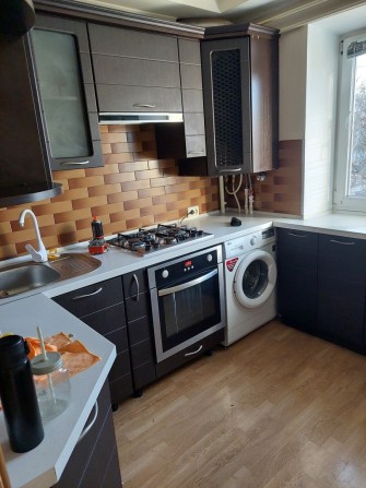 Сдаю классную 2х комнатную квартиру (ул. Космонавтов, "Рассвет") - фото 1