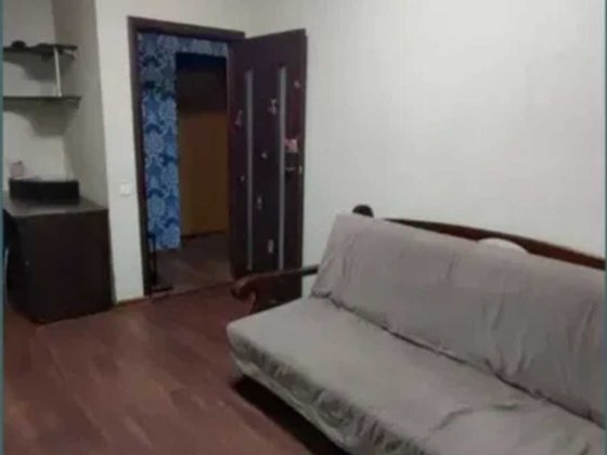 Сдам 1к квартиру на Титова. Героев Сталинграда