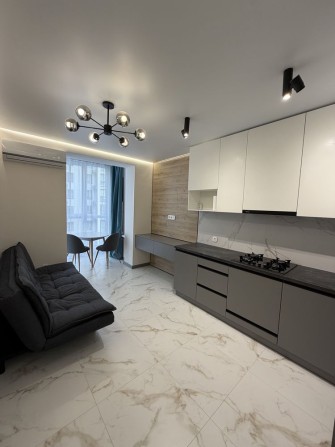 Сдам новую квартру ЖК Счастливый 2 - фото 1