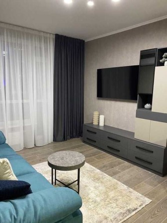 Сдаётся однокомнатная квартира ж\м Победа - фото 1