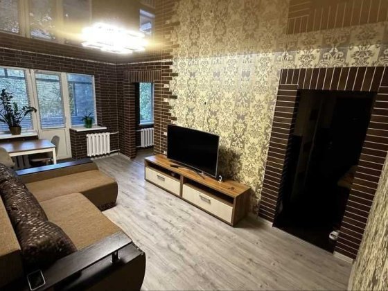 Здається 2-кімнатна квартира на проспекті Пилипа Орлика, 21