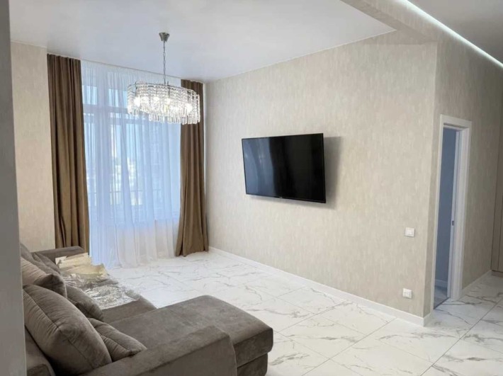 Сдается 3-х к. квартира в ЖК Лермонтово, закрытая территория, паркинг - фото 1