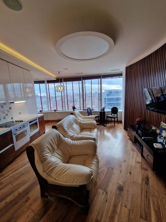 Сдам видовую квартиру Мост Сити ,Центр - фото 1