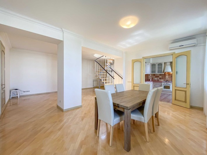 Євгена Чикаленка, 1-3, 190м2, Золоті Ворота, Володимирська, без% - фото 1