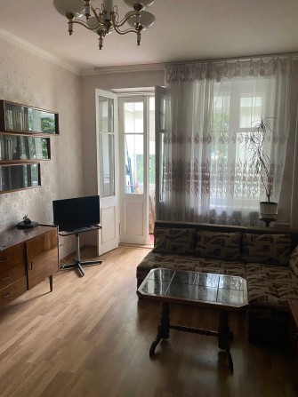 Іоанна Павла ІІ  23/35, заг.пл. 38 м.кв., 2/5 цегл. Ст. М Др. народів - фото 1