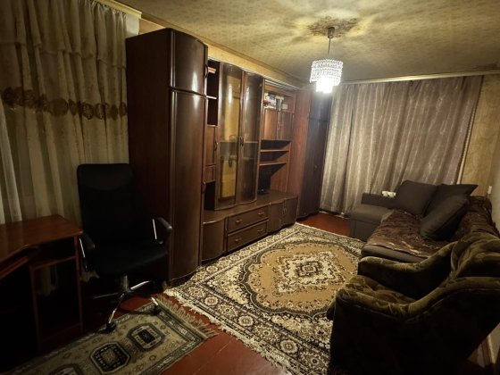 1кімн.Святошинський рн.Я.Колосса Киев