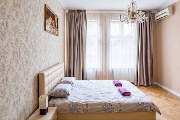 Оренда квартири пл Ринок 4 кімнати - фото 1