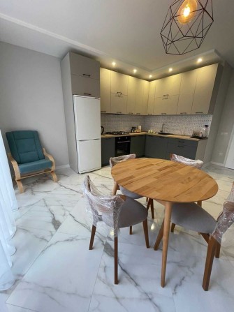 Оренда 3 кімнатної квартири в Новобудові - фото 1