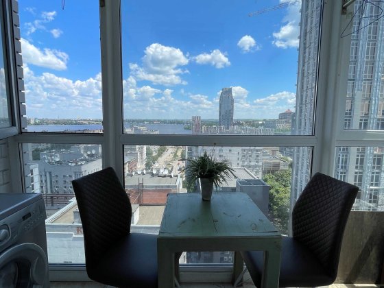 Аренда видовой квартиры в Центре на Успенской площади.