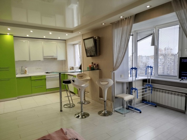 Оренда сучасної студіїї в центрі міста - фото 1