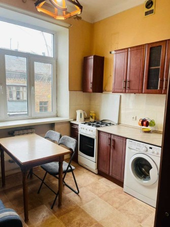 Квартира в Голосіївському районі, є газова колонка - фото 1