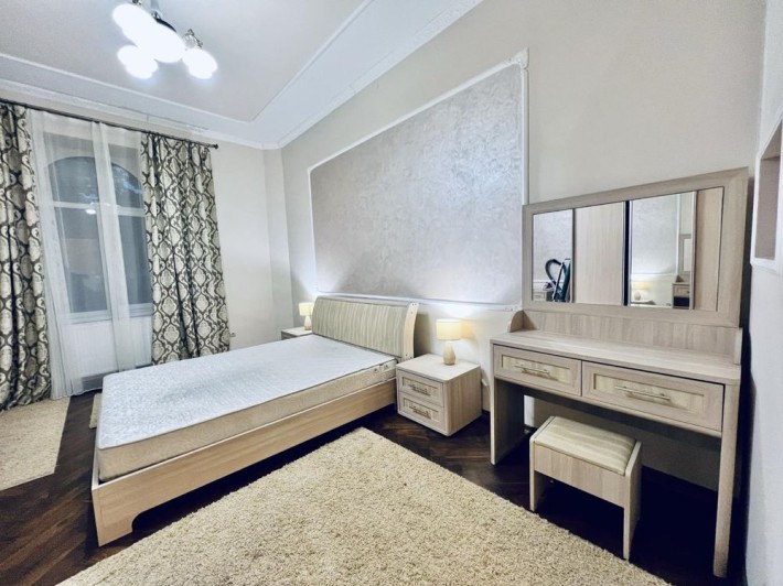 Оренда 2 кімнатної квартири вулиця Личаківська (Смольського) - фото 1