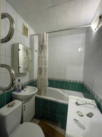 вул.Академіка Корольова, 10В, Борщагівка, трамвай, 33 кв.м. - фото 1