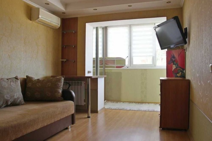 Затишна 1-кімнатна квартира неподалік від центру - фото 1