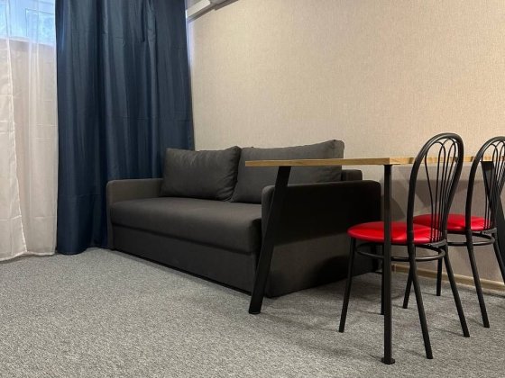 Оренда квартири, Цокольний поверх, Укриття, Черчилля 93, м. Лісова.