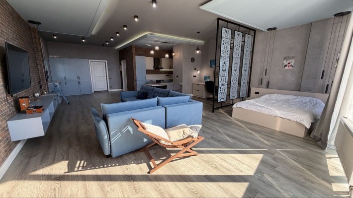 Сдам квартиру в Аркадии 75 метров свободной планировки - фото 1