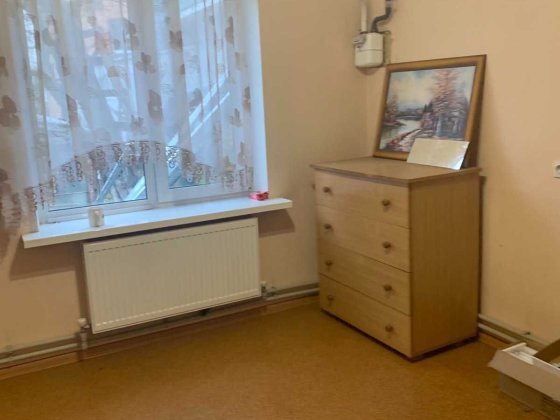 Оренда частини будинку в центрі міста (приміщення) Коростень