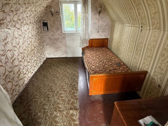 Здається дачний будиночок