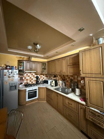 Сдается 2-х этажный дом, р-н Артема. Только организациям - фото 1