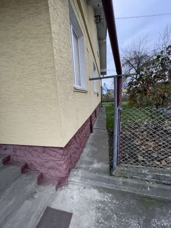 Оренда 2 ий поверх будинку  з окремим входом великоі житловоі площі - фото 1