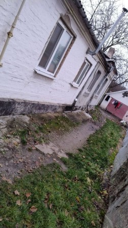 Здається кімната в часному будинку - фото 1