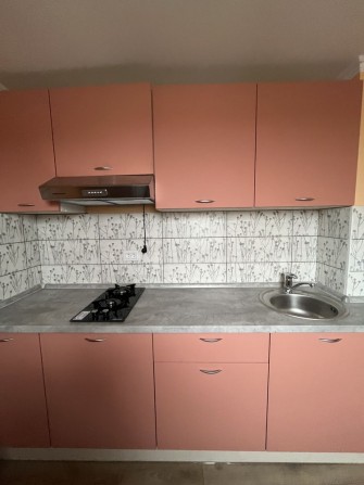 Здам новий невеликий будинок з гаражем - фото 1