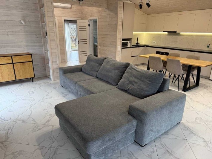 Гарний будинок в гарній локації. Оренда. Довгостроково. - фото 1