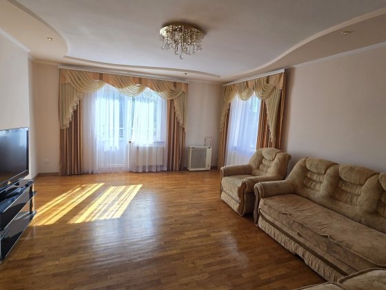 Оренда будинку на роші Чернівці